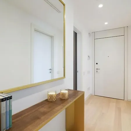 Luxury Duomo Apartment *